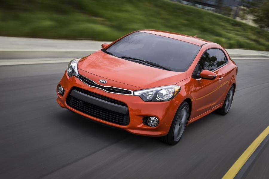  Kia Forte Koup 2014 года  (фото 4 из 17)